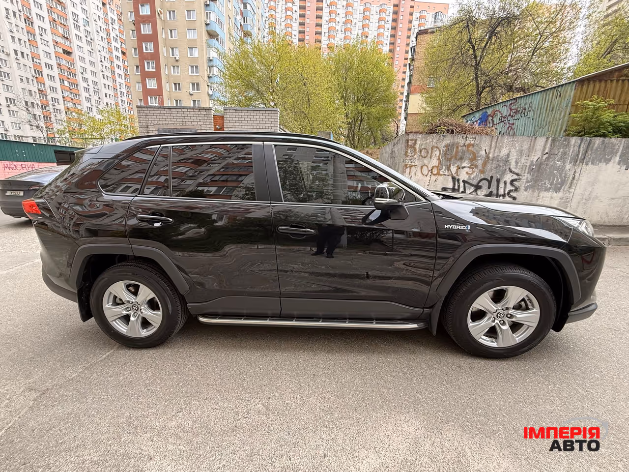 Toyota RAV4 - фото 5
