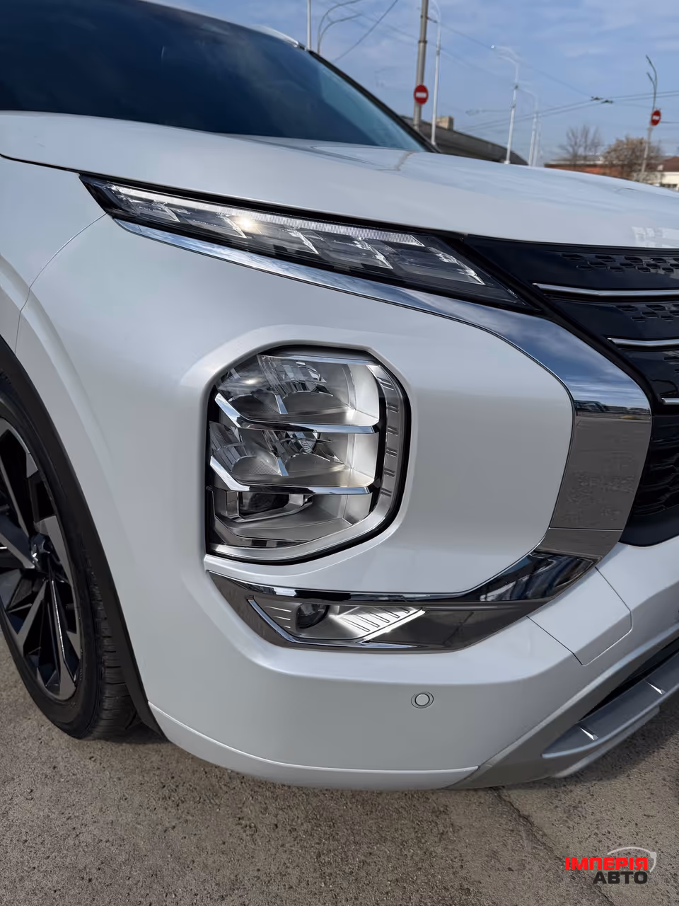 Mitsubishi Outlander - фото 8
