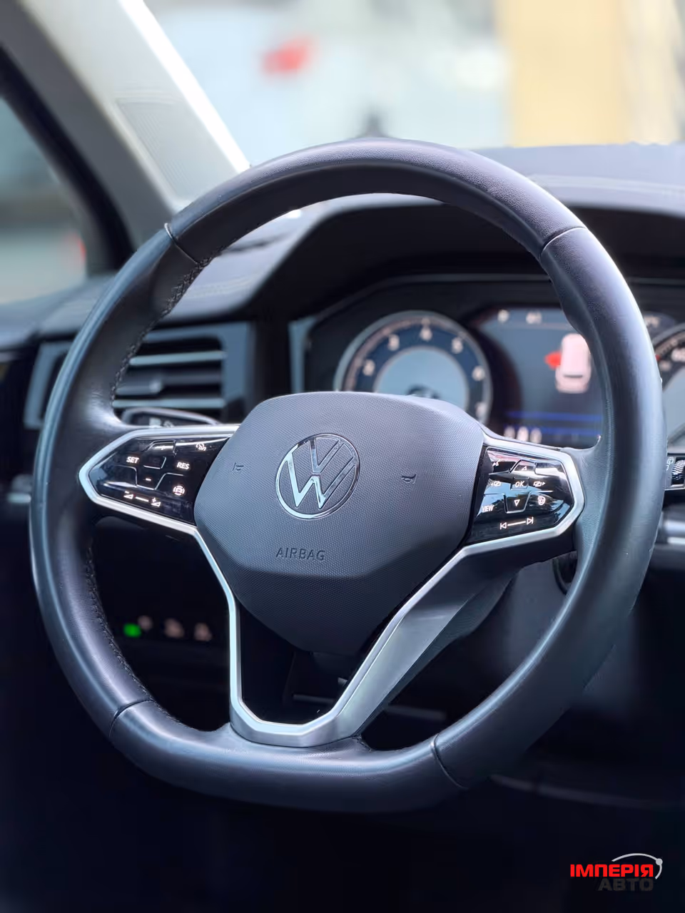 Volkswagen Touareg - фото 13