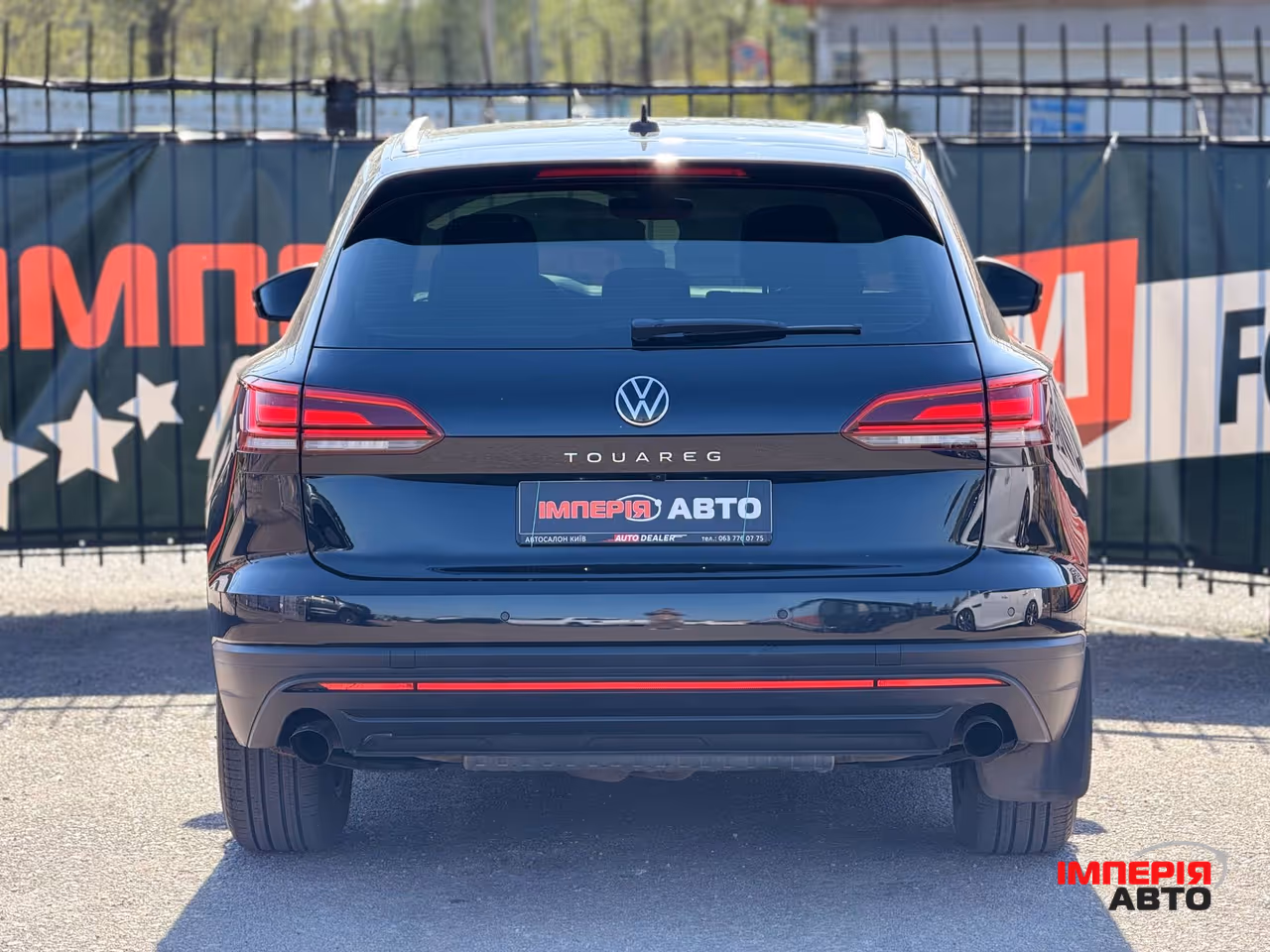 Volkswagen Touareg - фото 5