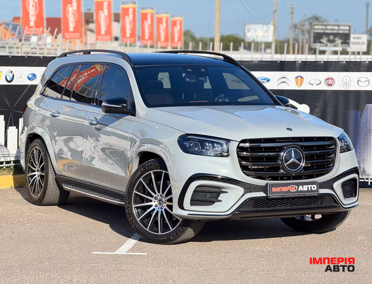Mercedes-Benz GLS - фото 2