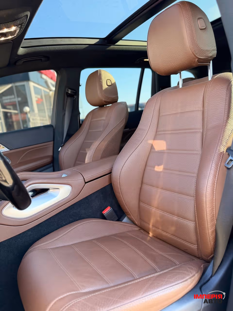 Mercedes-Benz GLS - фото 8