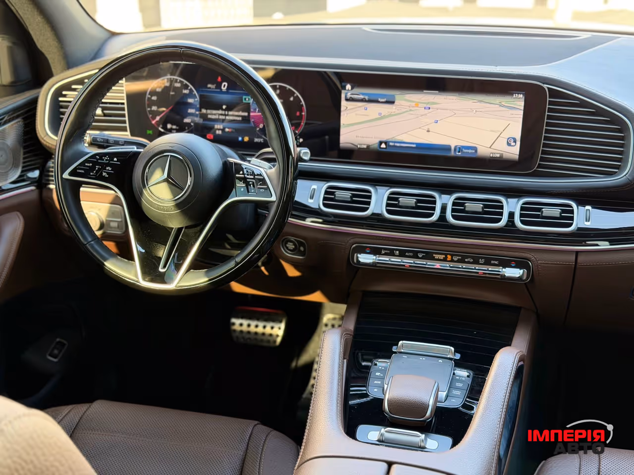 Mercedes-Benz GLS - фото 9