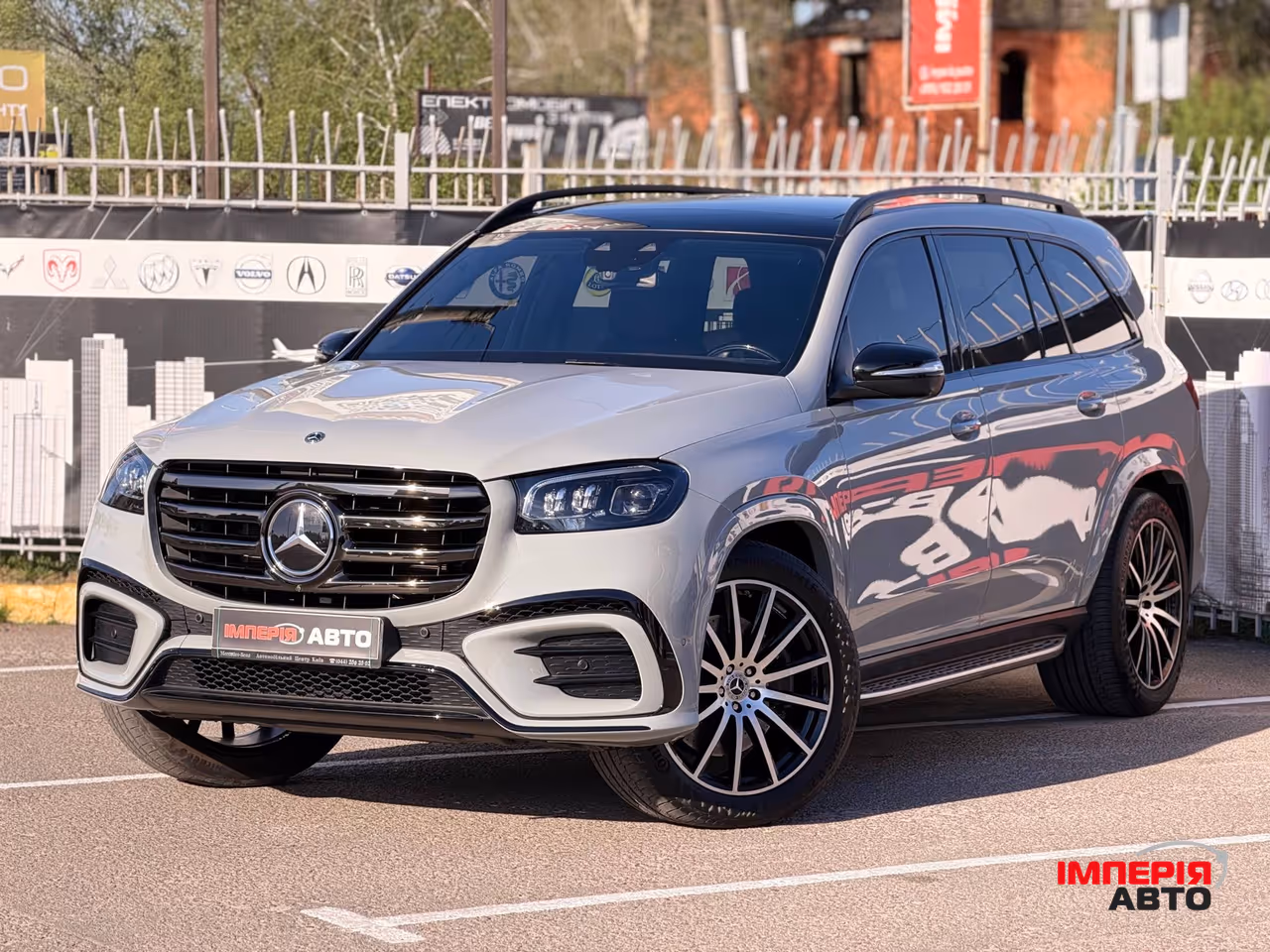 Mercedes-Benz GLS - фото 1