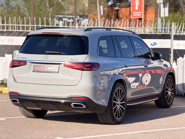 Mercedes-Benz GLS - фото 5