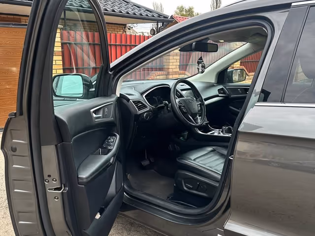 Ford Edge - фото 3