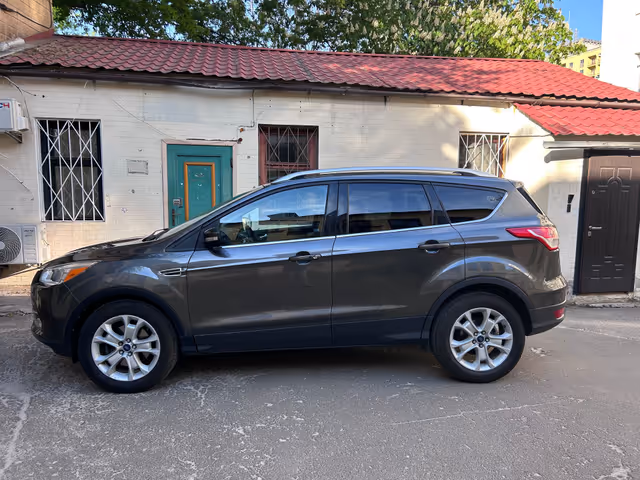 Ford Escape - фото 2
