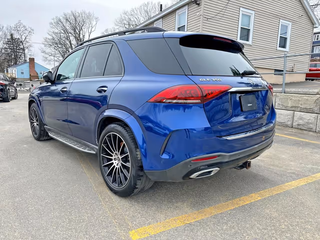 Mercedes-Benz GLE - фото 3