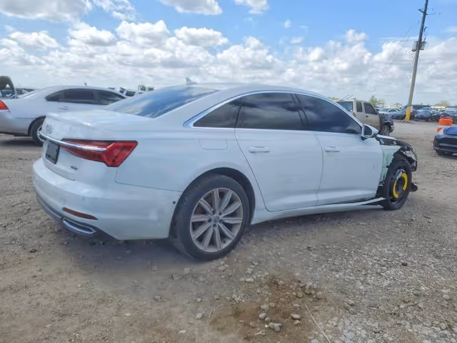 Audi A6 - фото 5