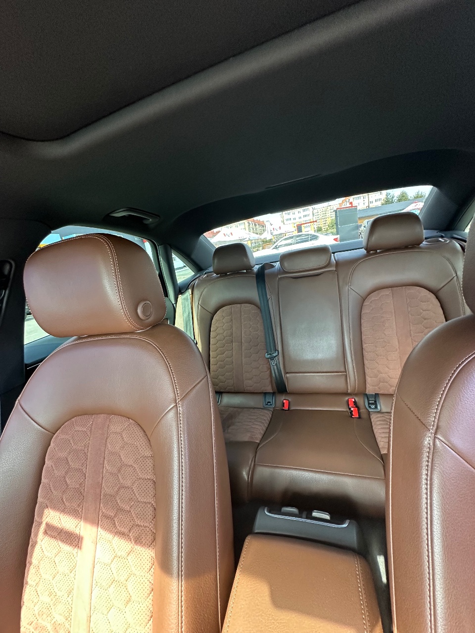 Audi A6 - фото 37