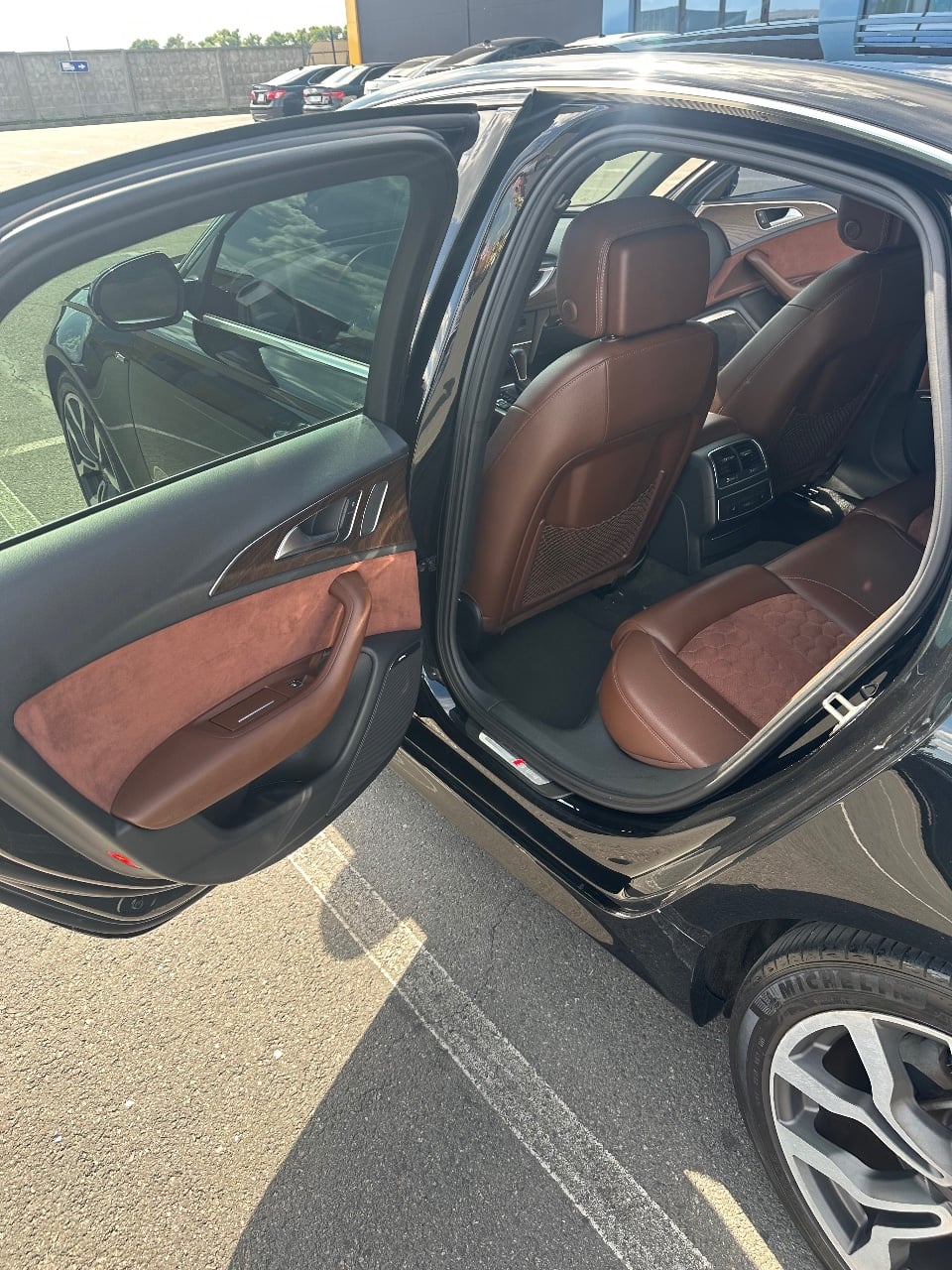 Audi A6 - фото 24