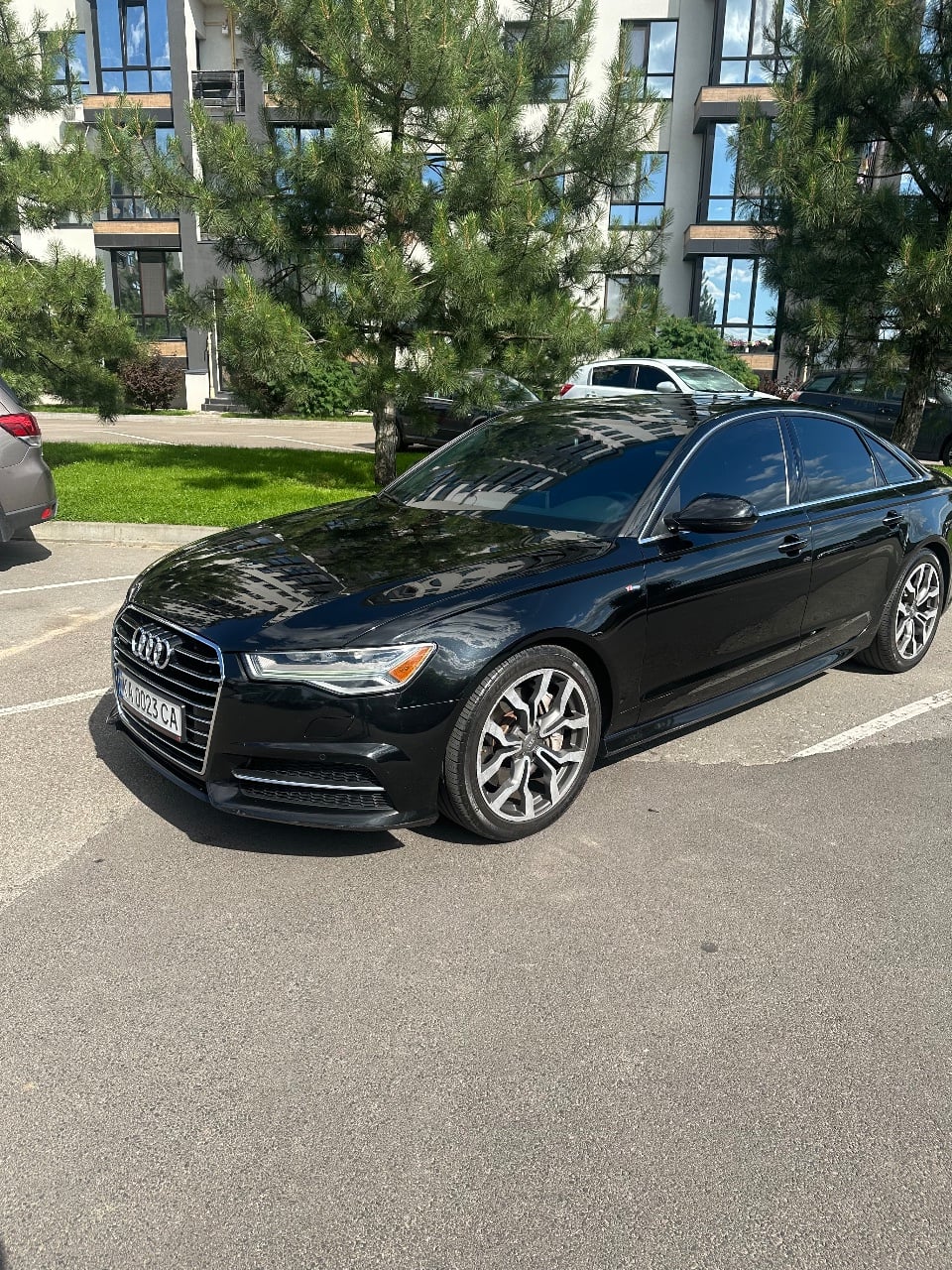 Audi A6 - фото 1