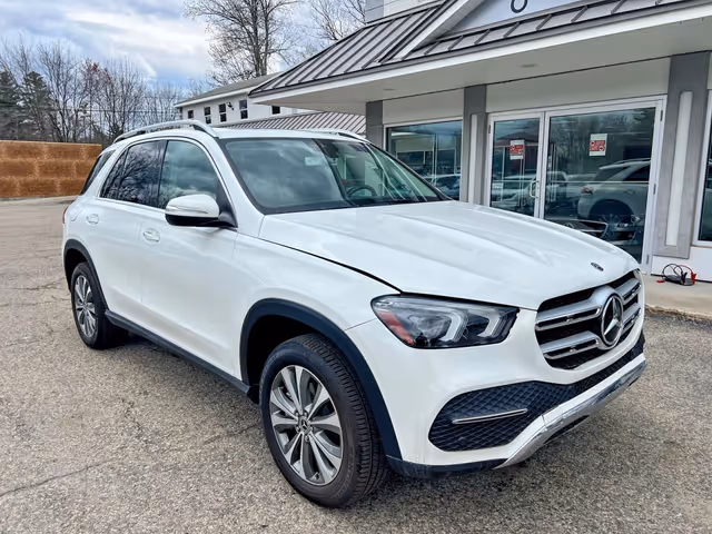 Mercedes-Benz GLE - фото 1