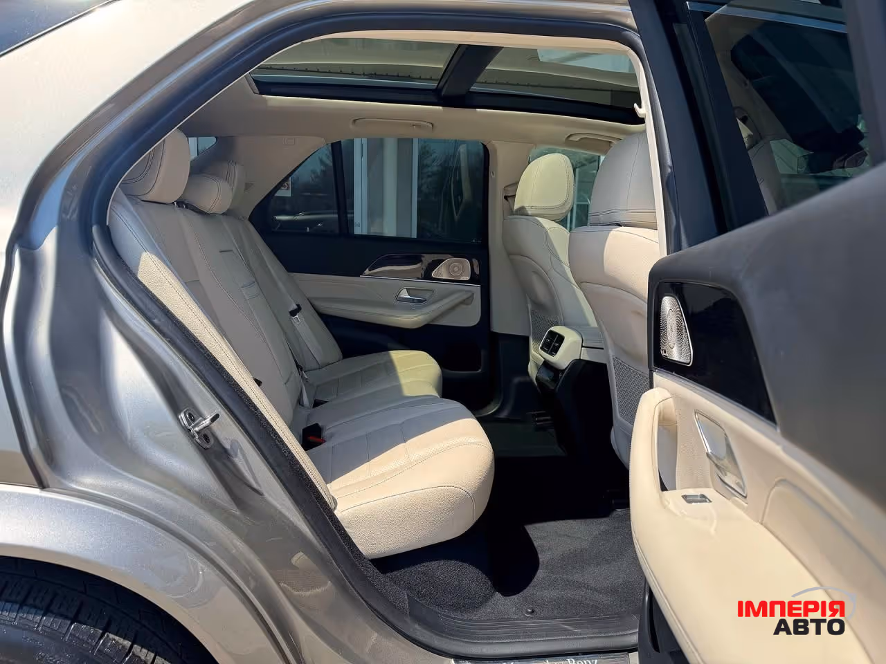 Mercedes-Benz GLE - фото 9