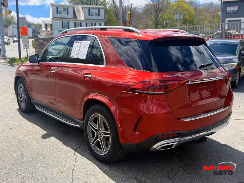 Mercedes-Benz GLE - фото 4