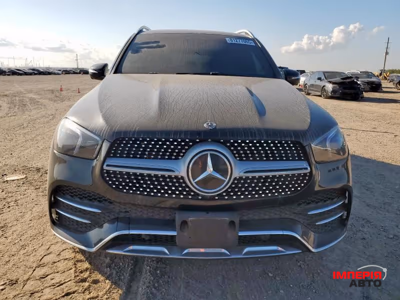 Mercedes-Benz GLE - фото 1