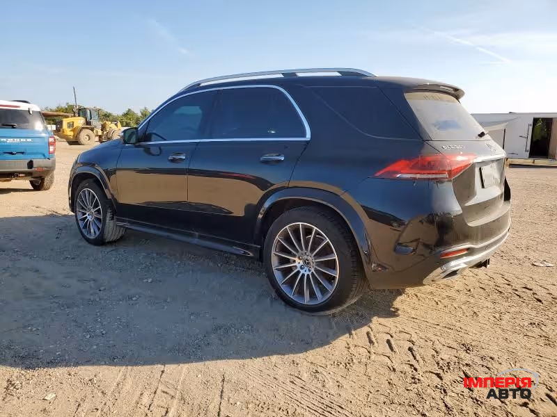 Mercedes-Benz GLE - фото 3