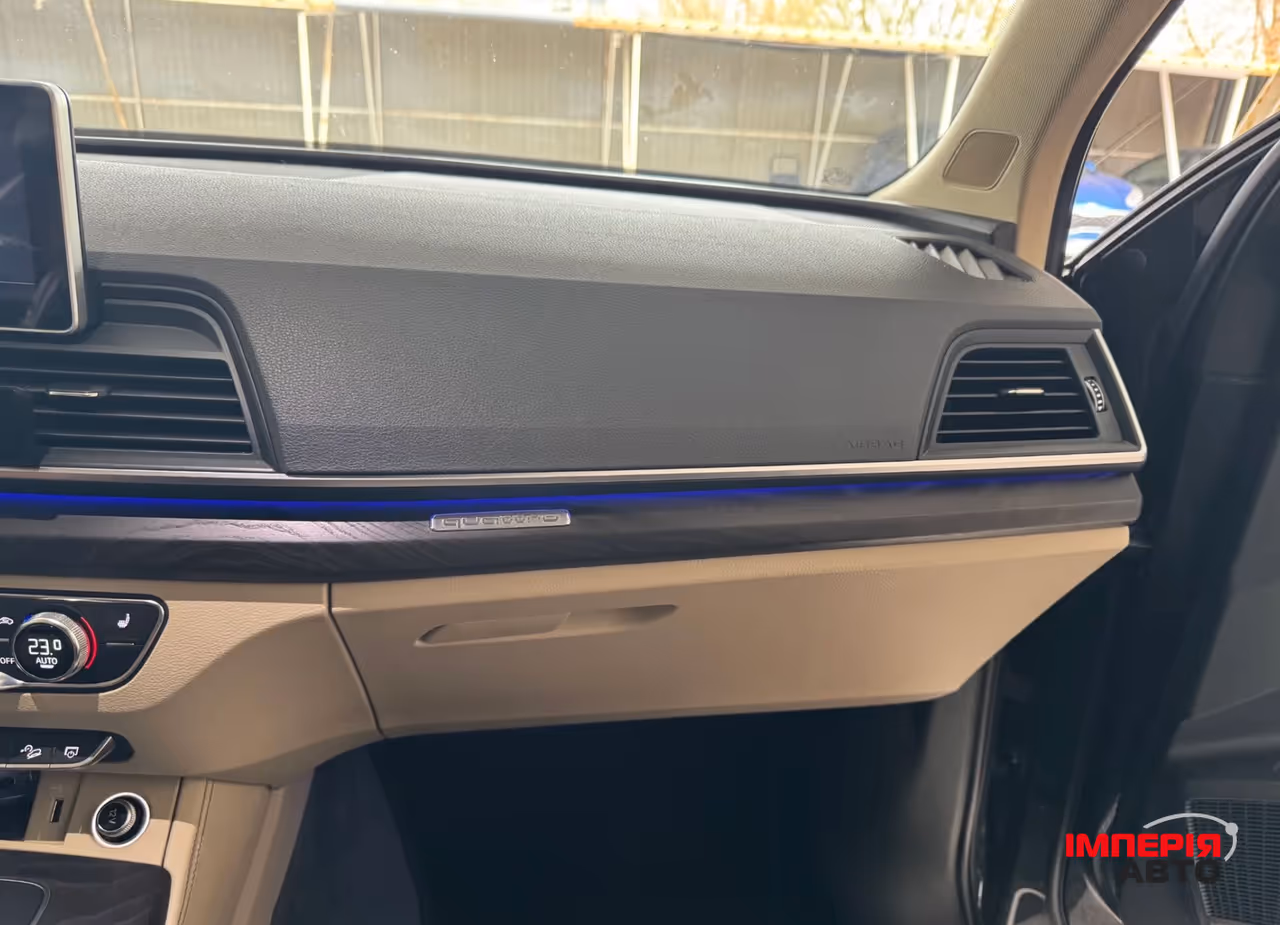 Audi Q5 - фото 17