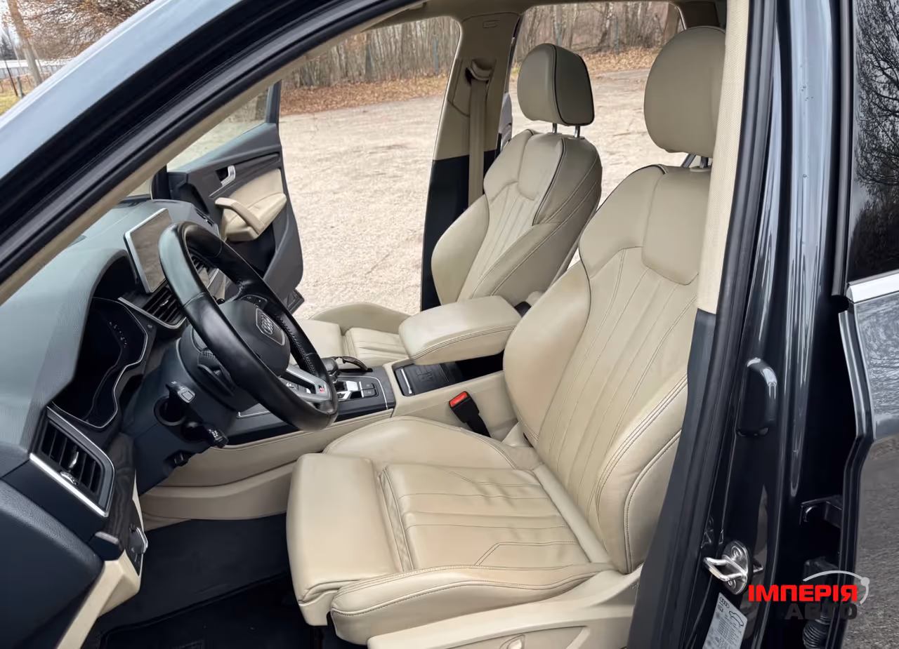 Audi Q5 - фото 10