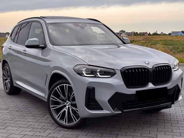 BMW X3 - фото 1