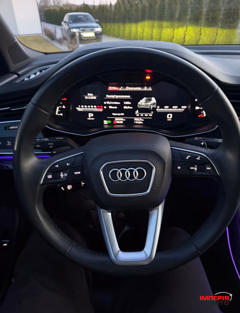 Audi Q7 - фото 11