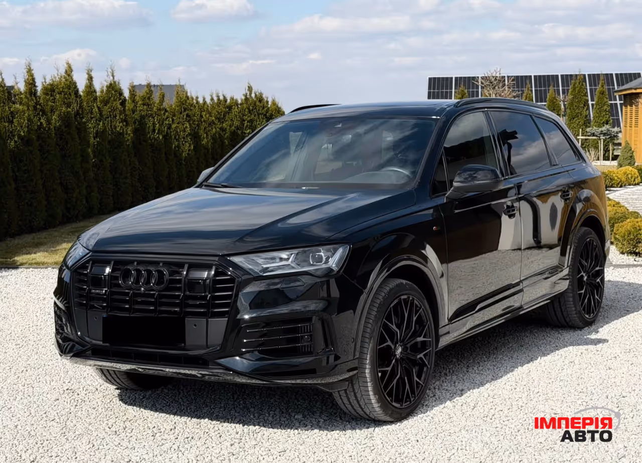 Audi Q7 - фото 1