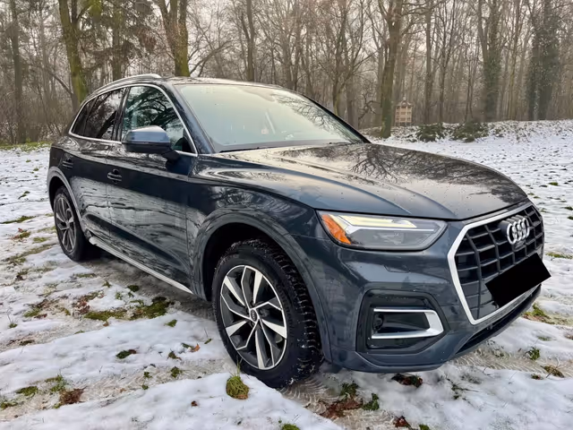Audi Q5 - фото 1