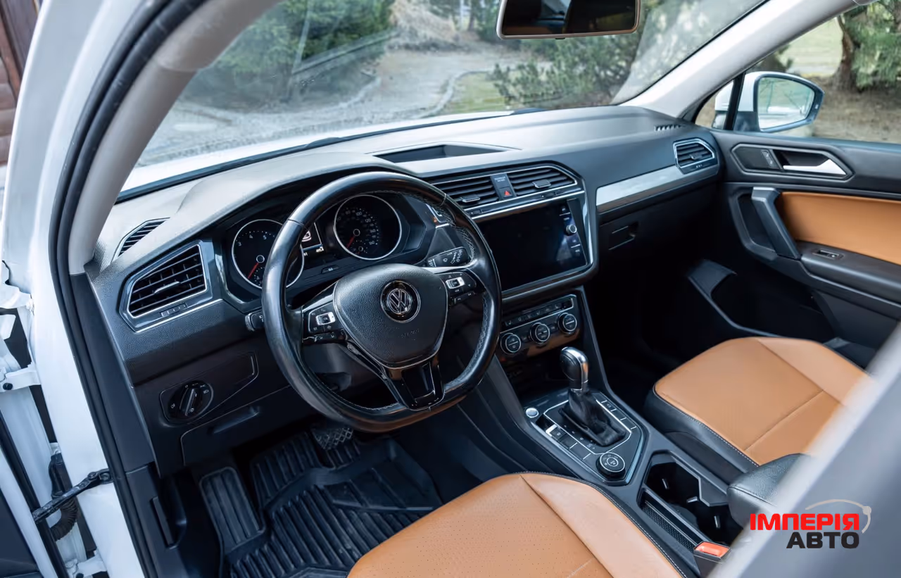 Volkswagen Tiguan - фото 14