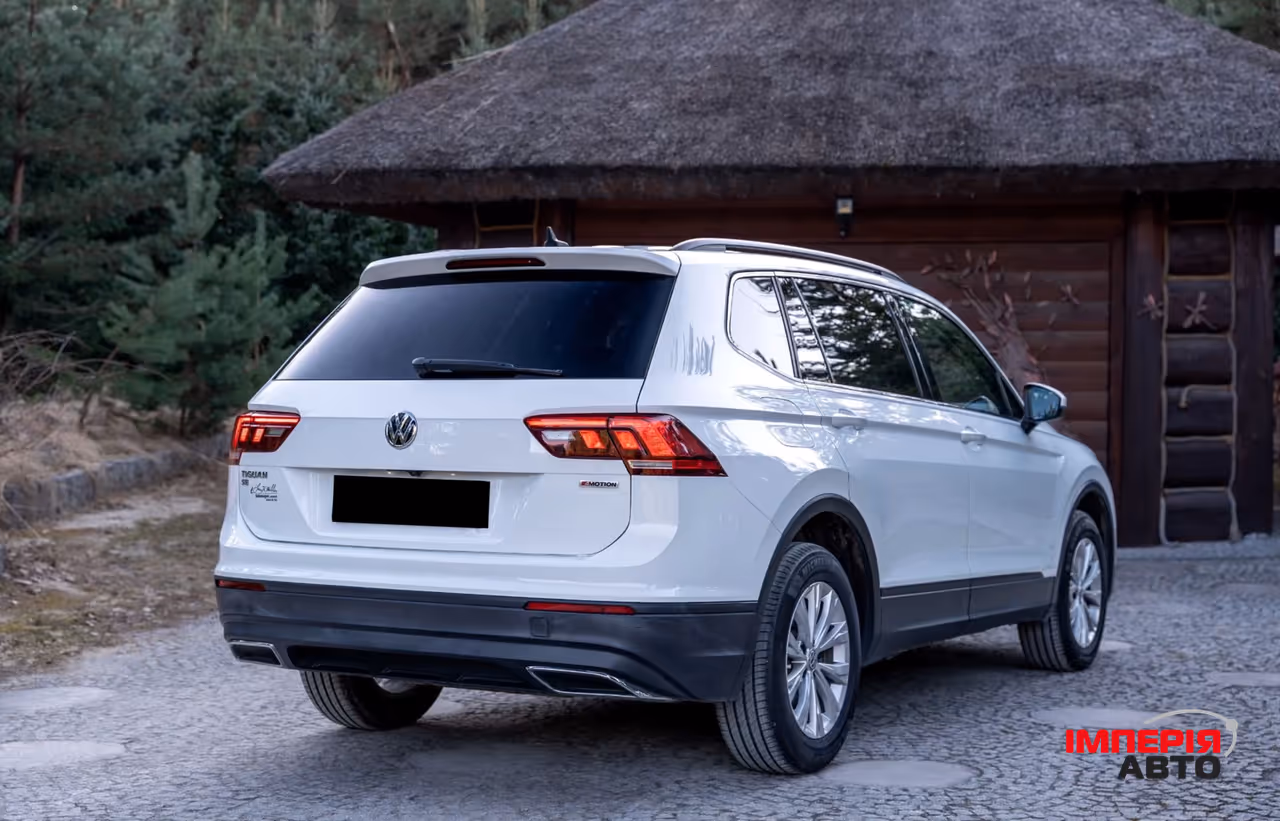 Volkswagen Tiguan - фото 9