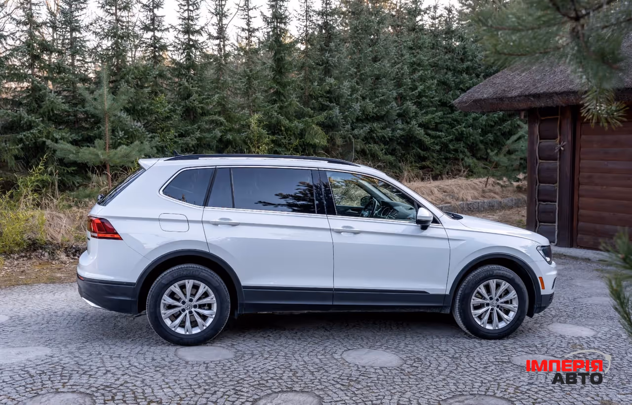 Volkswagen Tiguan - фото 6
