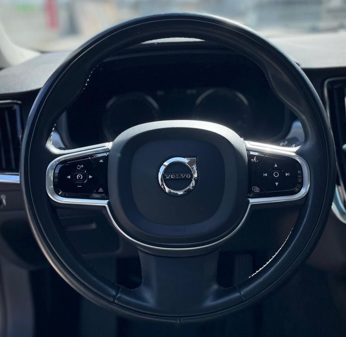Volvo S90 - фото 10