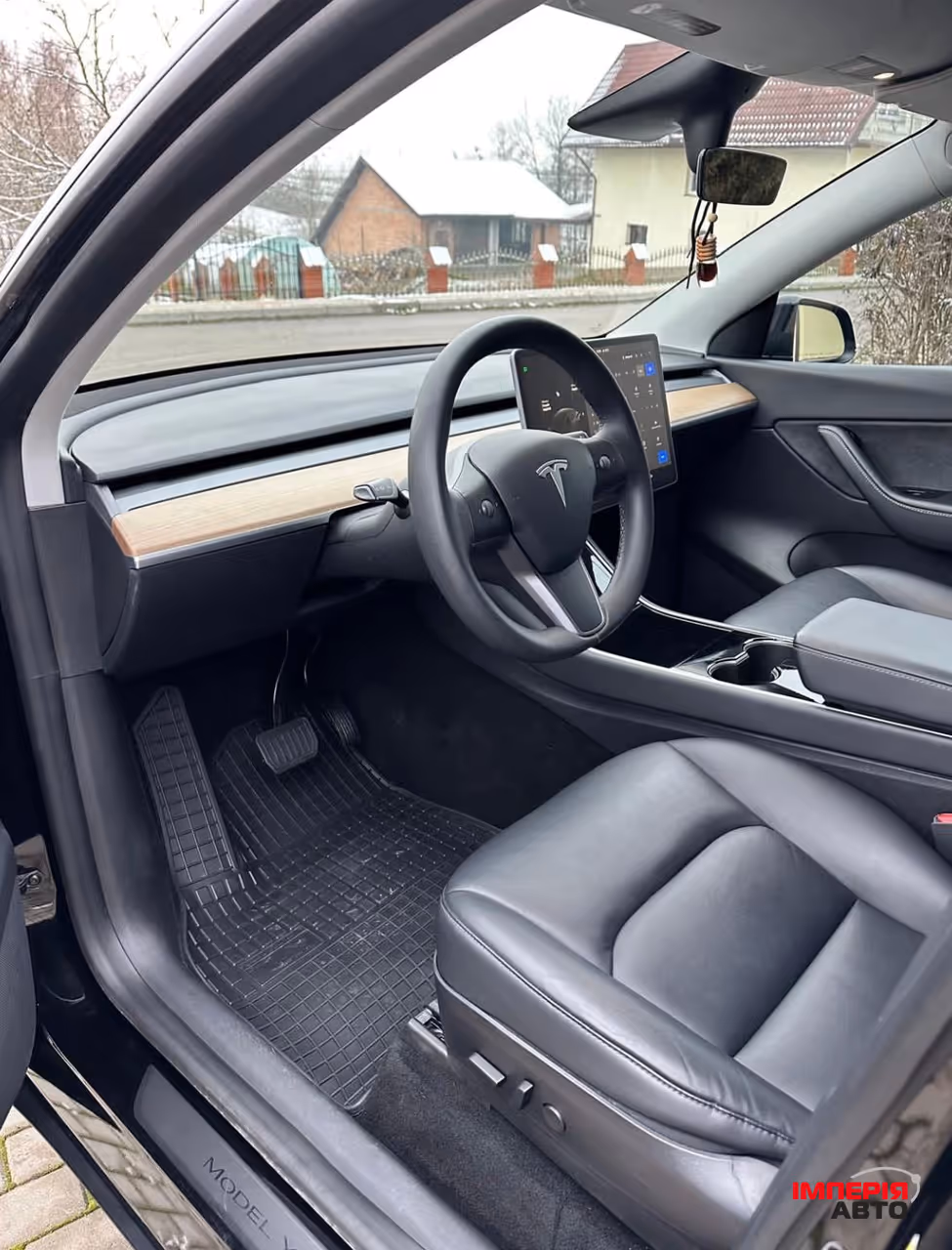 Tesla Model Y - фото 15