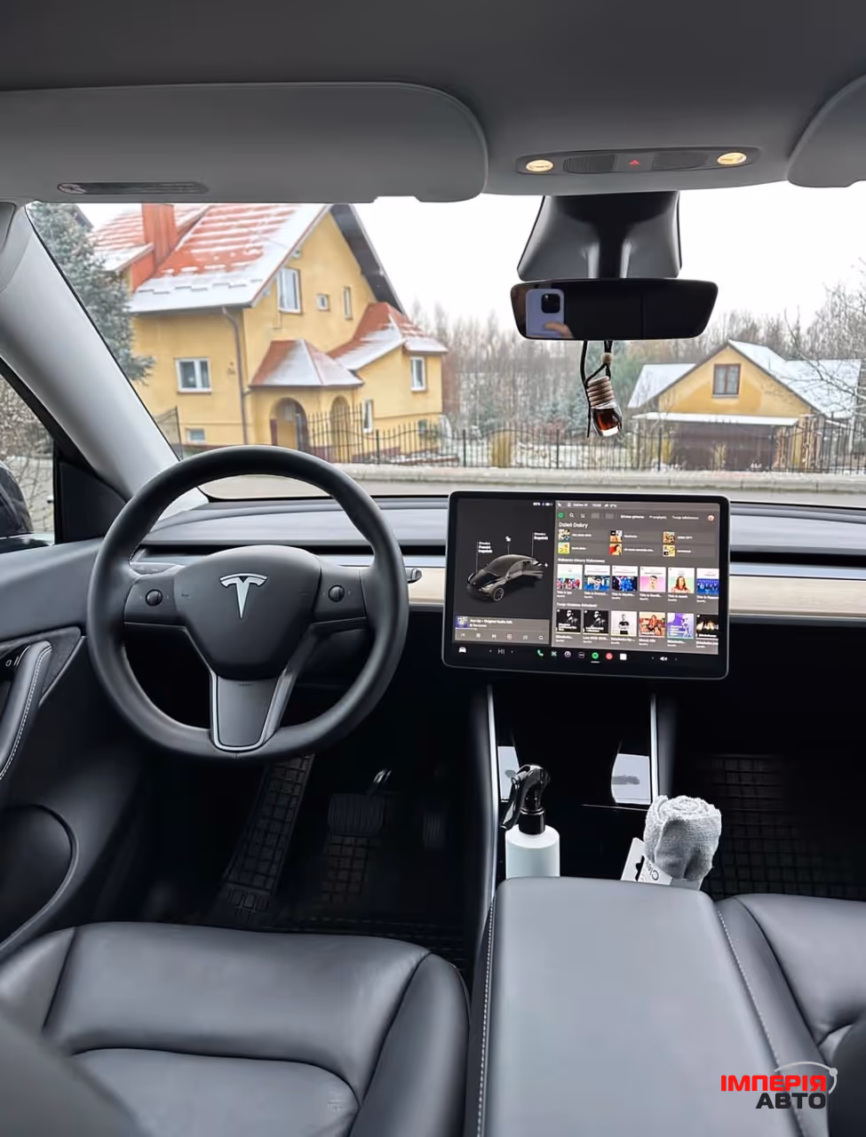 Tesla Model Y - фото 13