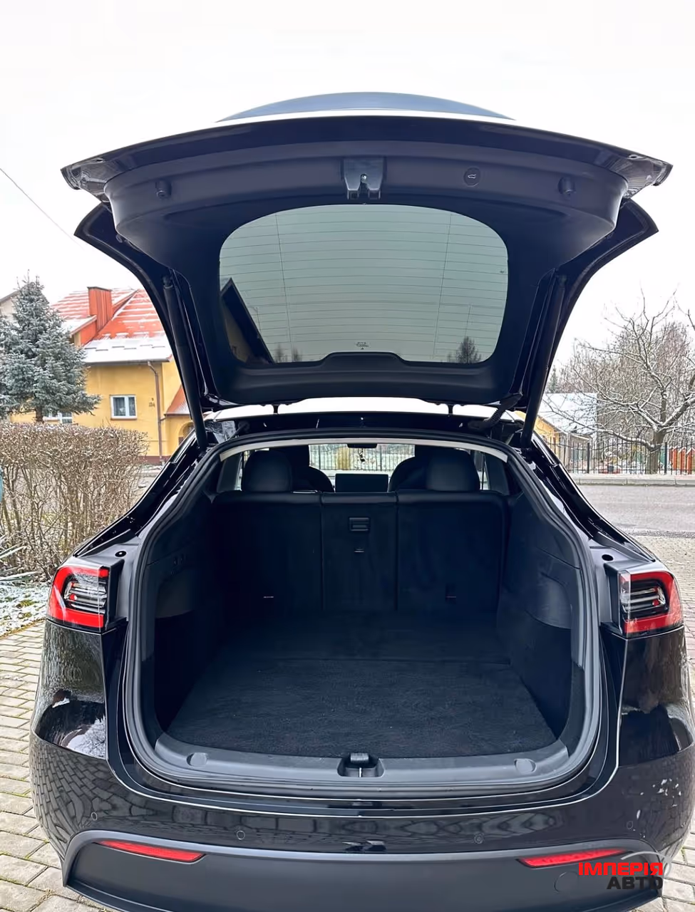 Tesla Model Y - фото 9
