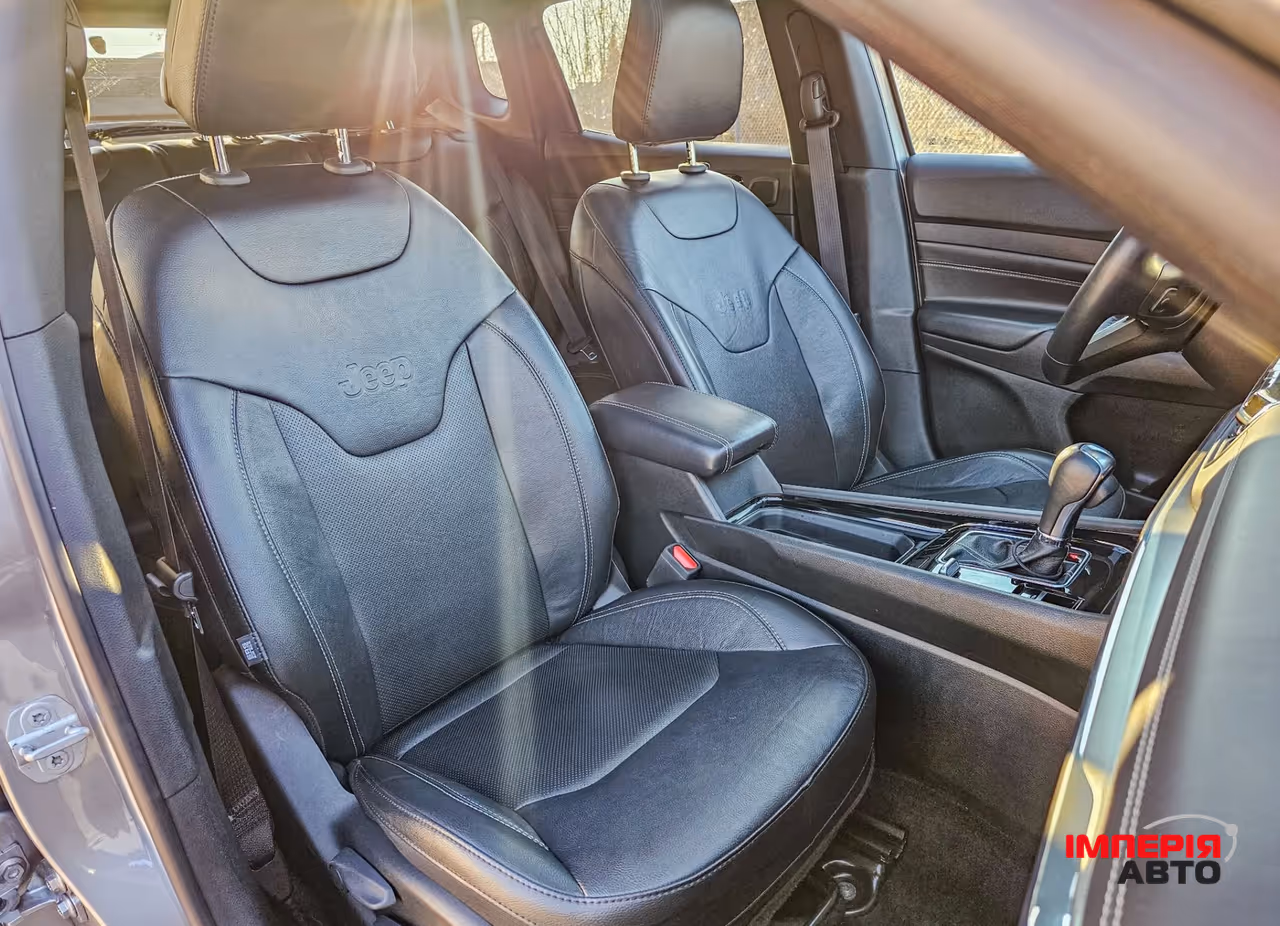 Jeep Compass - фото 14