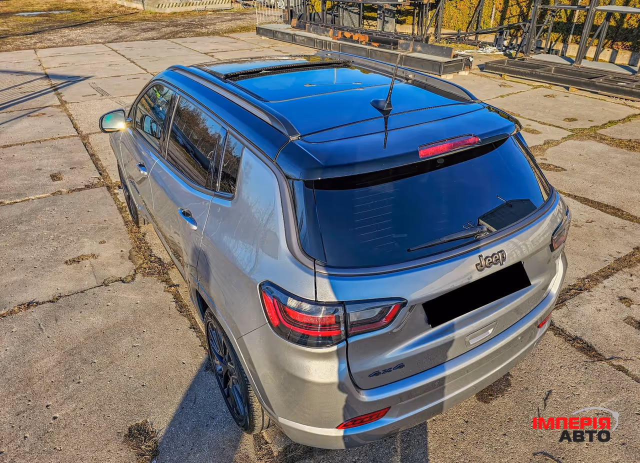 Jeep Compass - фото 8