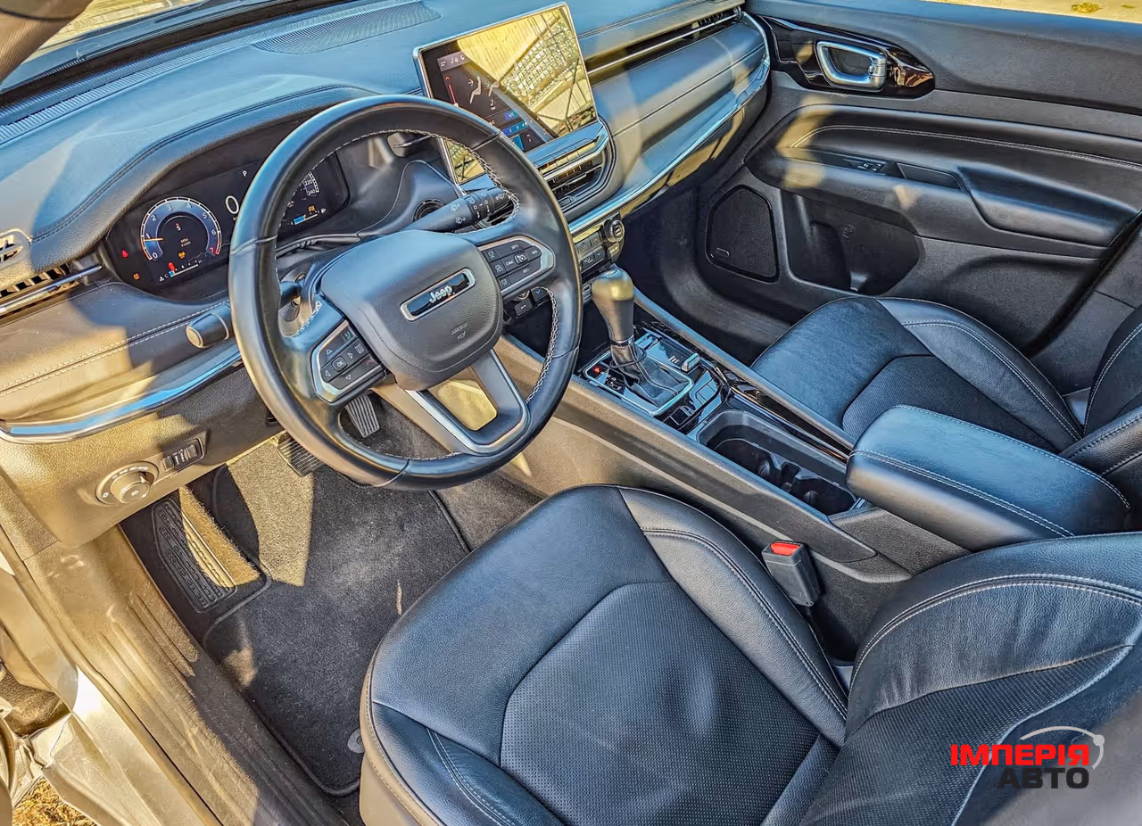 Jeep Compass - фото 16