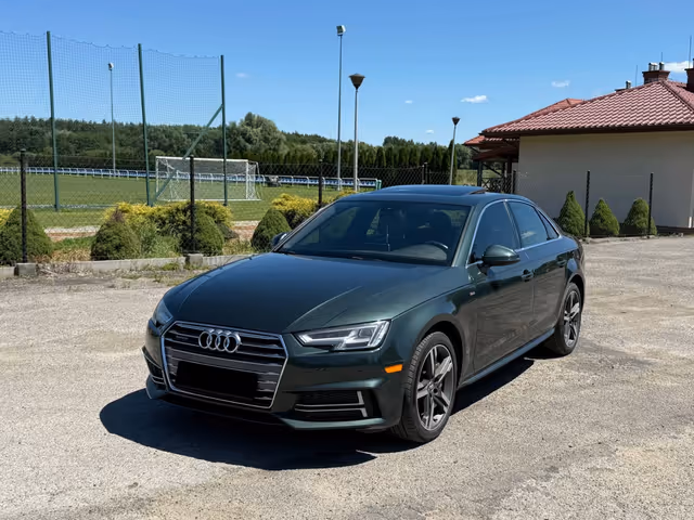 Audi A4 - фото 1