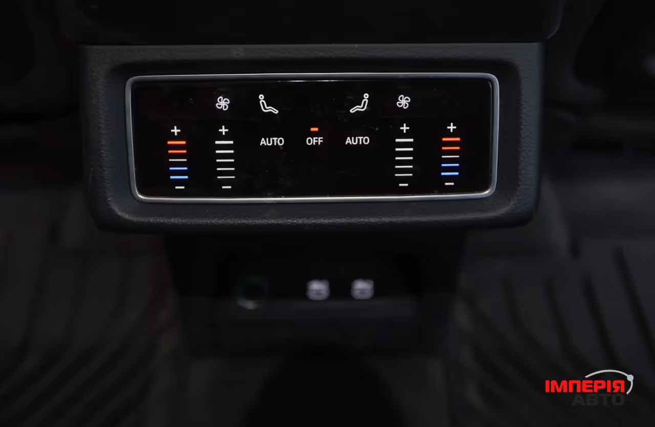Audi e-tron - фото 17
