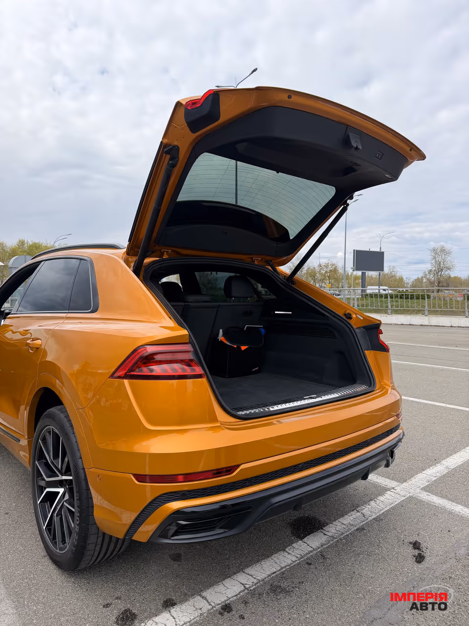 Audi Q8 - фото 13
