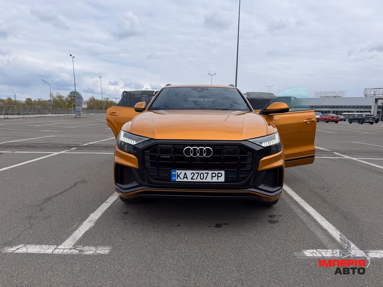 Audi Q8 - фото 11