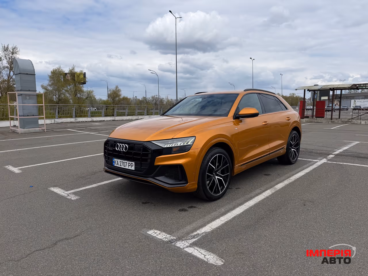 Audi Q8 - фото 1