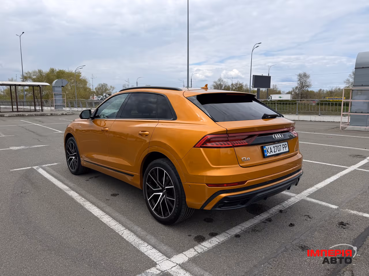 Audi Q8 - фото 5