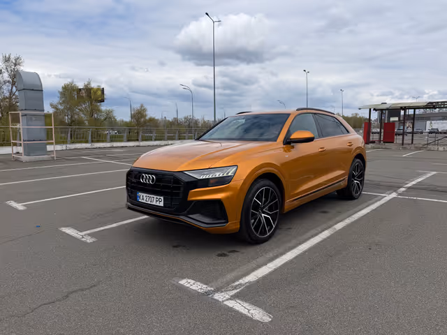 Audi Q8 - фото 1