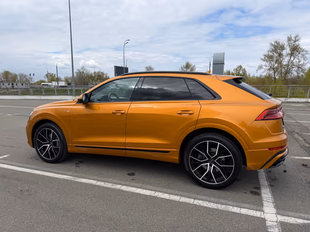 Audi Q8 - фото 4