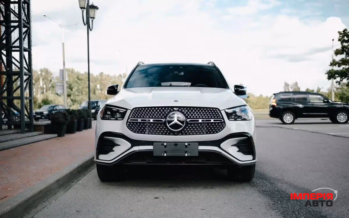 Mercedes-Benz GLE - фото 1