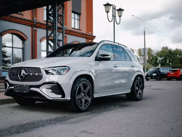 Mercedes-Benz GLE - фото 2