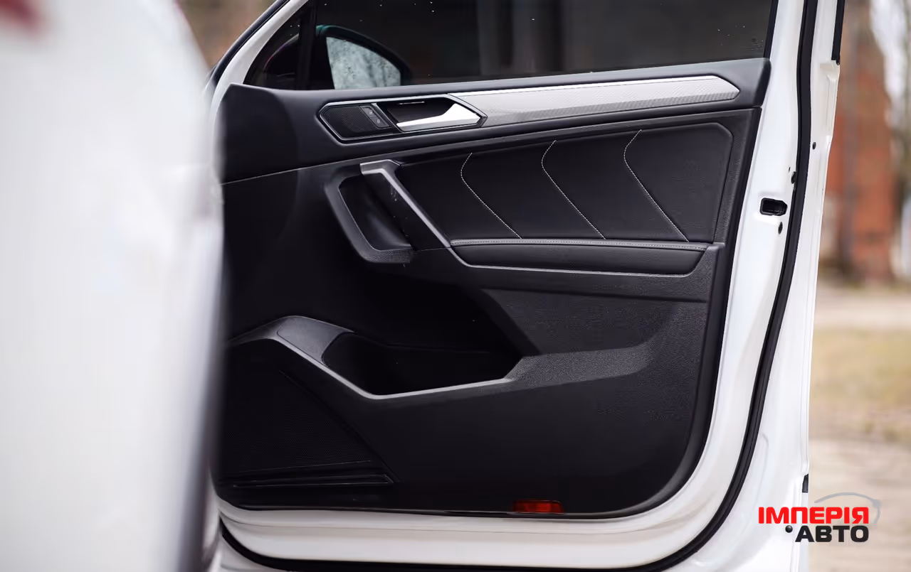 Volkswagen Tiguan - фото 15