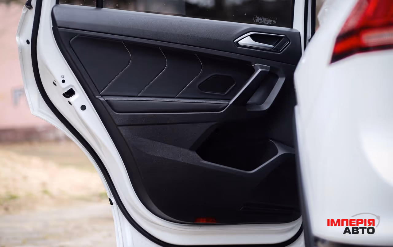 Volkswagen Tiguan - фото 16
