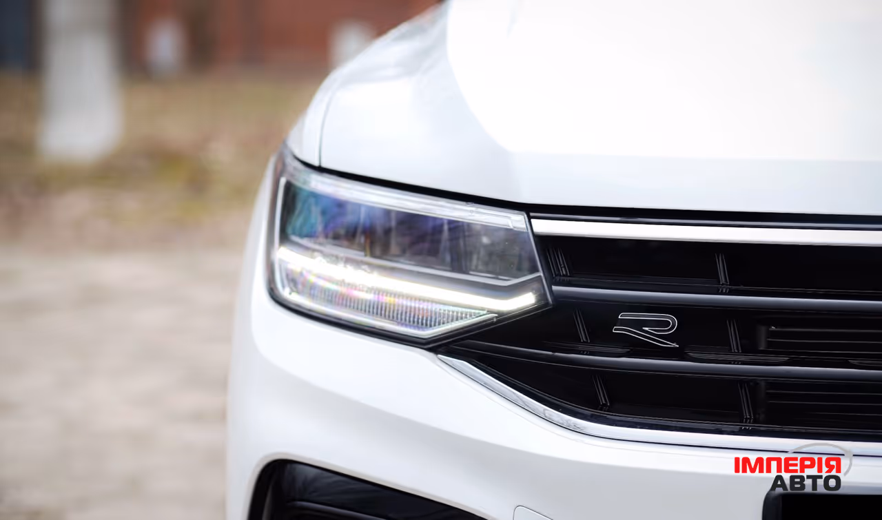 Volkswagen Tiguan - фото 4